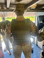 Ibama intensifica combate ao garimpo ilegal em operação no Rio Jandiatuba (AM)