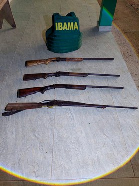 2025-11-25 Mercúrio, armas de fogo e balança de precisão recolhidos em áreas de garimpo.jpg