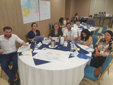 2025-11-10 Equipe do Ibama durante evento na Colômbia.png