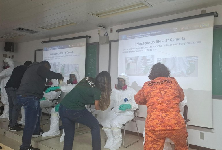 2025-07-02 Aula prática de Equipamento de Proteção Individual (EPI).jpeg