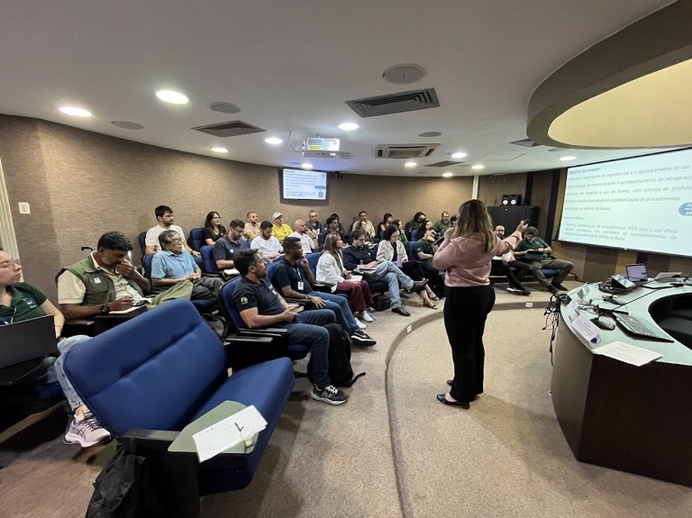 Oficina técnica abordou o uso de drones em ações de recuperação ambiental.jpg