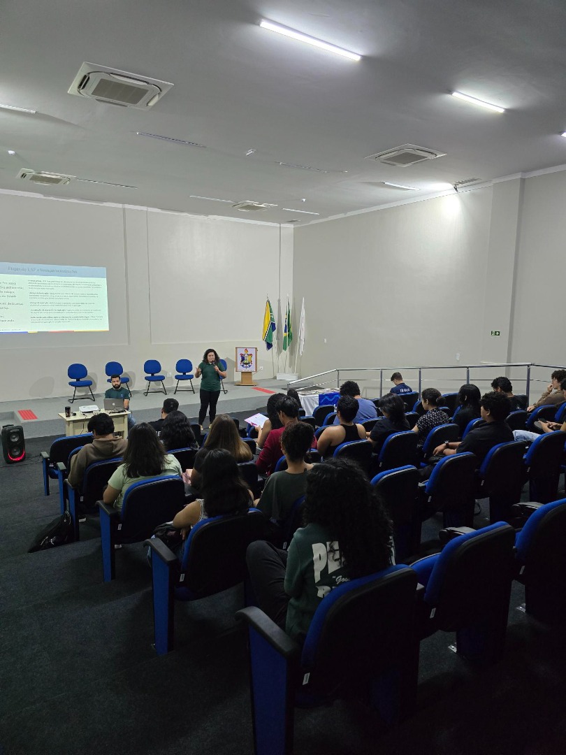 2025-05-29 Equipe Ibama-AP em debate com estudantes da Unifap.jpg