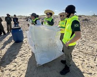 Ibama realiza capacitação em limpeza de praias em Aracaju (SE)