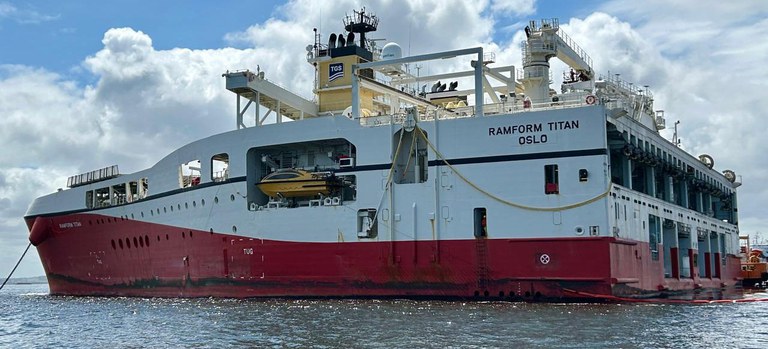 2025-11-11 Embarcação norueguesa Ranform Titan com tecnologia de ponta para utilização em pesquisa sísmica .jpeg