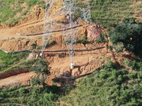 Linha de transmissão de energia apresenta irregularidades em vistoria