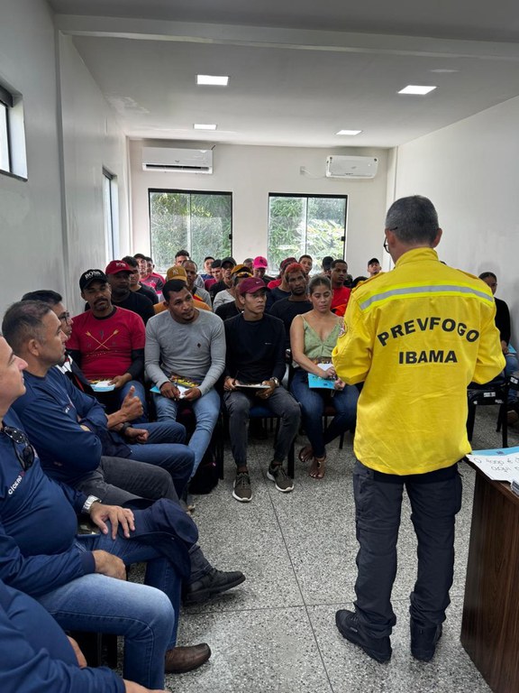 2025-09-02 Palestra de prevenção à incêndios florestais com comunitários e assentados rurais.jpeg