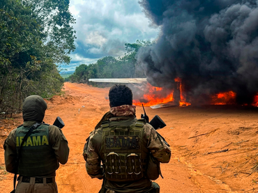 2026-04-07 Fiscalização do Ibama atinge logística do crime ambiental com inutilização de aeronave.png