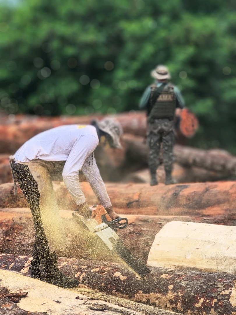 2026-01-07 Multas também foram aplicadas por descumprimento de embargos ambientais.jpeg