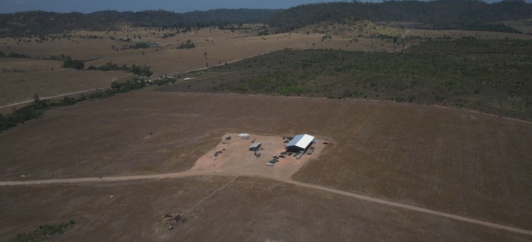 2026-01-22 Sede de fazenda irregular em Área de Reserva Legal desmatada ilegalmente.JPG