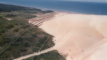 2026-03-06 Antes: Mina do Guajú, no litoral da Paraíba, em 1991, ainda na época de lavra.png