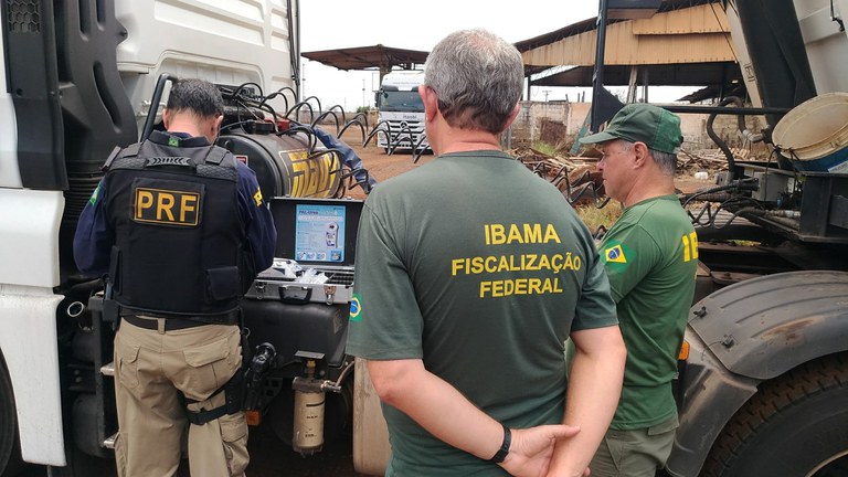 fiscalizacao-arla32-sp-foto-Ibama.jpg