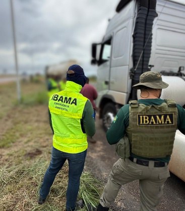 Vistoria preventiva do Ibama aborda veículos transportadores de produtos perigosos no DF e em RO