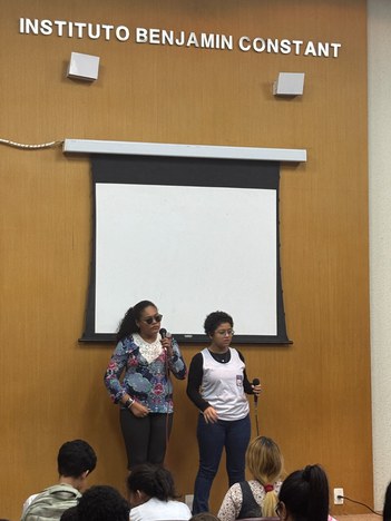 Alunos do IBC apresentam talentos musicais