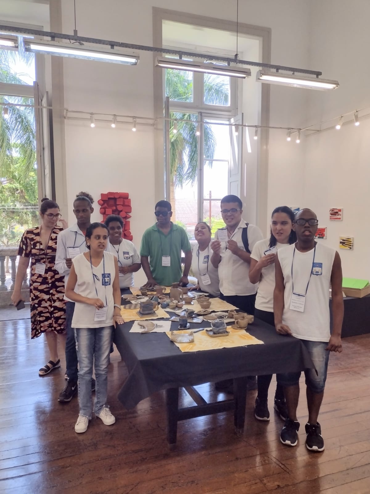 Exposição Manifesto Artistas de Ganho - alunos mediadores - 169 anos do IBC