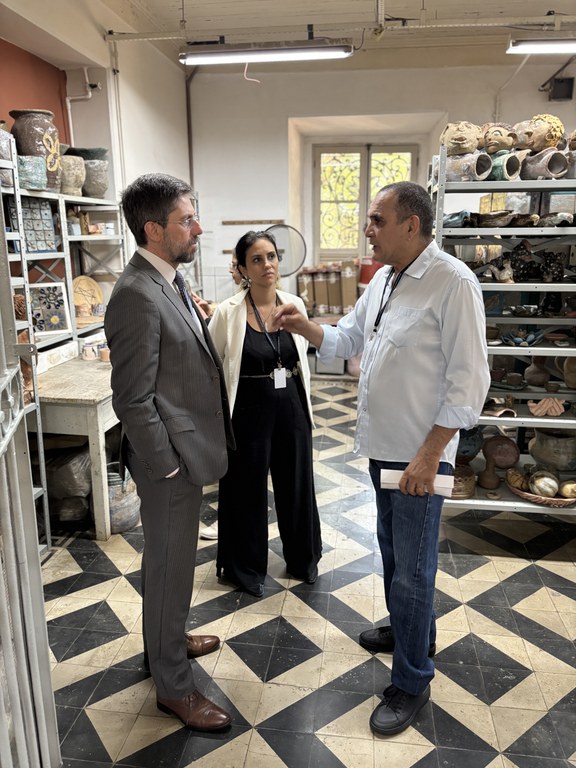 Secretário-Executivo do Conselho Nacional de Educação visita IBC