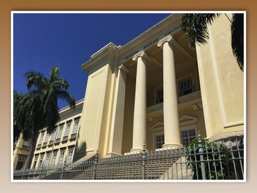 Foto da página de Érica Deslandes - fachada restaurada do IBC