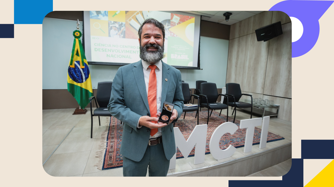 Durante o evento, os dirigentes foram homenageados com a medalha comemorativa dos 40 anos do MCTI