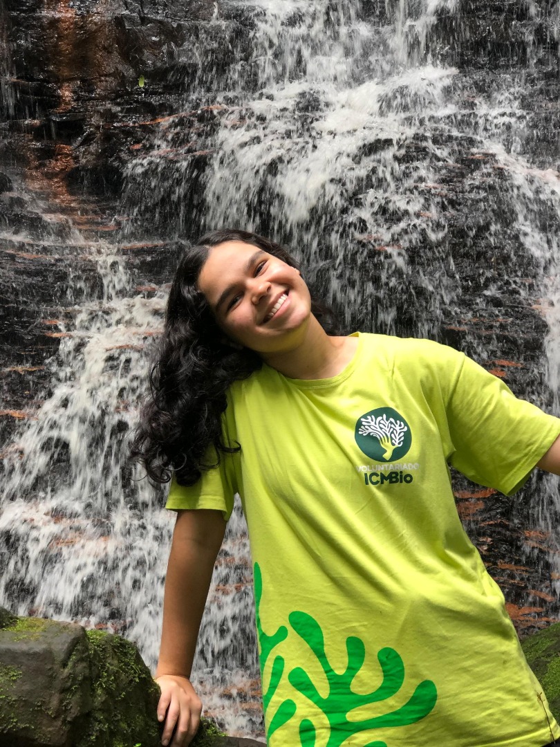 07- 16.1. Yana Lourdes- Paz na queda.jpg