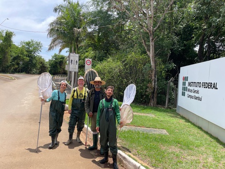 Equipe de Pesquisa na Serra da Canastra - MG.
