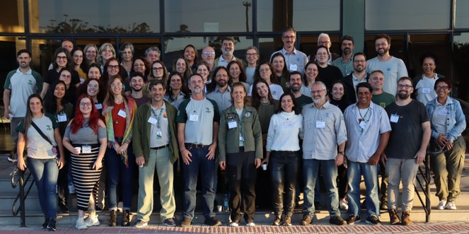 Reunião para discussão de emergências ambientais no Rio Grande do Sul.