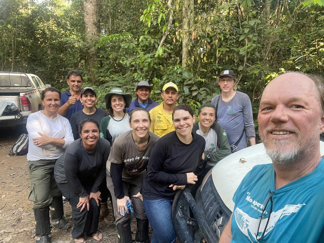 Equipe da expedição de DNA ambiental na FLONA do Tapajós.