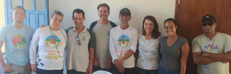 Equipe do Centro TAMAR em reuniões no extremo sul da Bahia