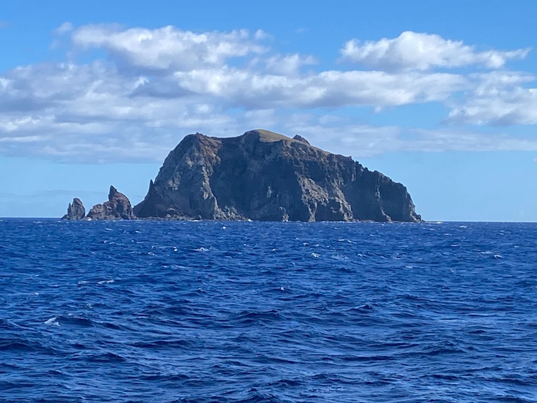Cadeira Vitória-Trindade/ES é área protegida gerida pelo ICMBio.
