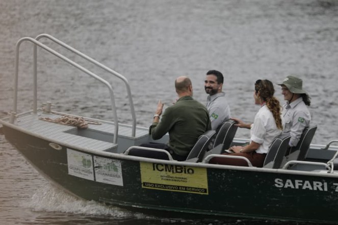 O príncipe chegou às unidades em embarcação do Instituto - Foto: Geylson Paiva/ICMBio