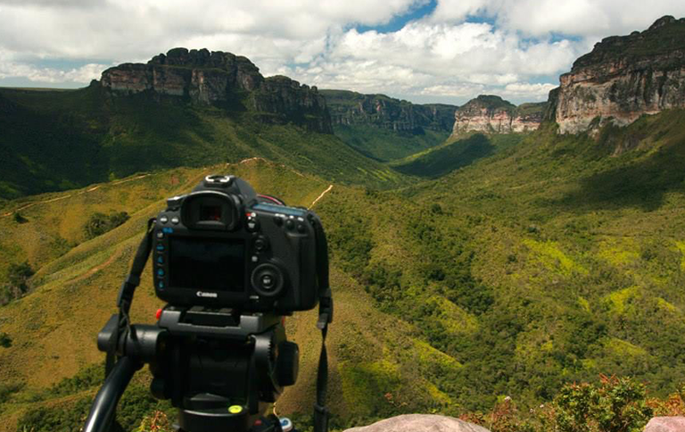 Bastidores da produção da série Parques do Brasil - TV Brasil, Casa Oswaldo Cruz e Instituto Chico Mendes.png
