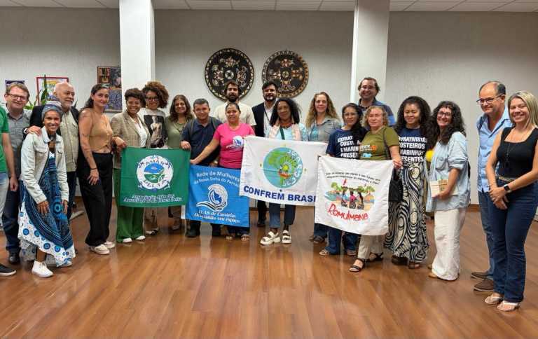 Capa encontro da Rede da Escola das Marés e das Águas no Ministério do Meio Ambiente e Mudança do Clima e das Mulheres em Brasília (DF)5.MMA.MMulheres.Fiocruz (1).jpg
