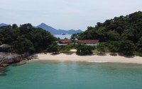 ICMBio apoia justiça na desocupação de imóvel invadido em uma das ilhas da Estação Ecológica de Tamoios