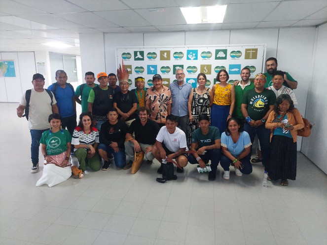 Comitiva formada por caciques e lideranças da Terras Indígenas (TI) Cabeceiras do Rio Acre, Mamoadate e Kamiwã, e da Coordenação das Organizações Indígenas da Amazônia Brasileira (COIAB)- Foto: Christian Dietrich/ICMBio