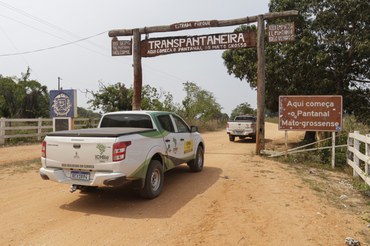 Viatura na Transpantaneira