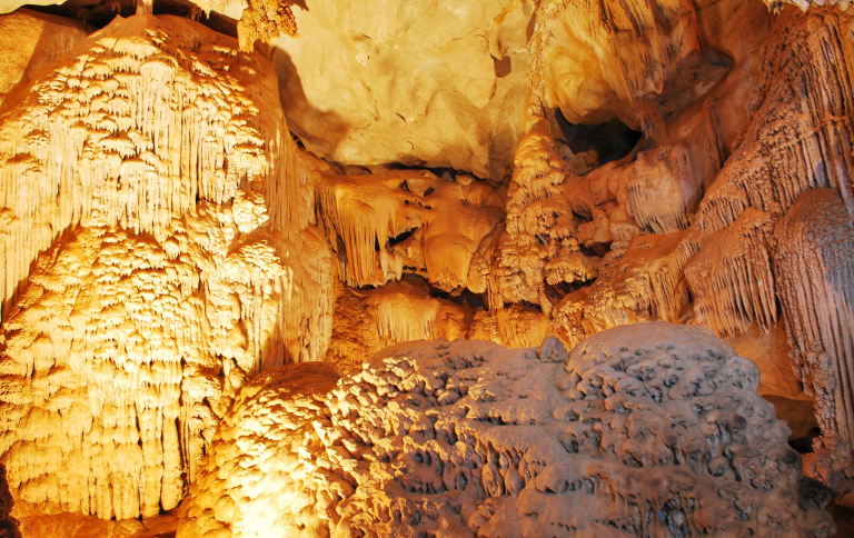 Acordo de cooperação entre ICMBio e Governo do Ceará possibilitou troca de lâmpadas na caverna mais famosa do estado
