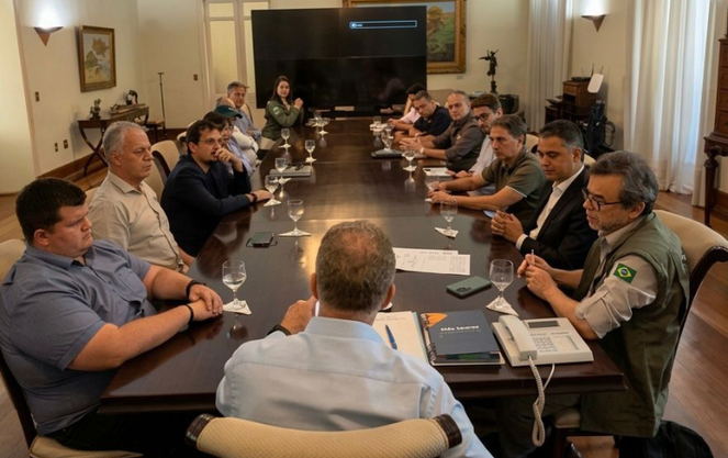Encontro reuniu o presidente do ICMBio, Mauro Pires, o governador do Espírito Santo, Renato Casagrande, e representantes institucionais para tratar de ações voltadas ao Parque Nacional do Caparaó -  Foto: Divulgação