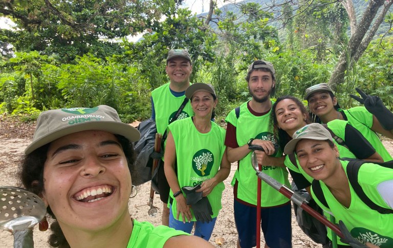 Voluntarias e voluntarios em ação site.jpg