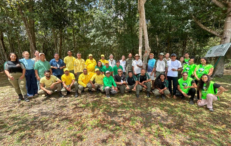 Foto de capa REBIO 35anos SITE.jpg