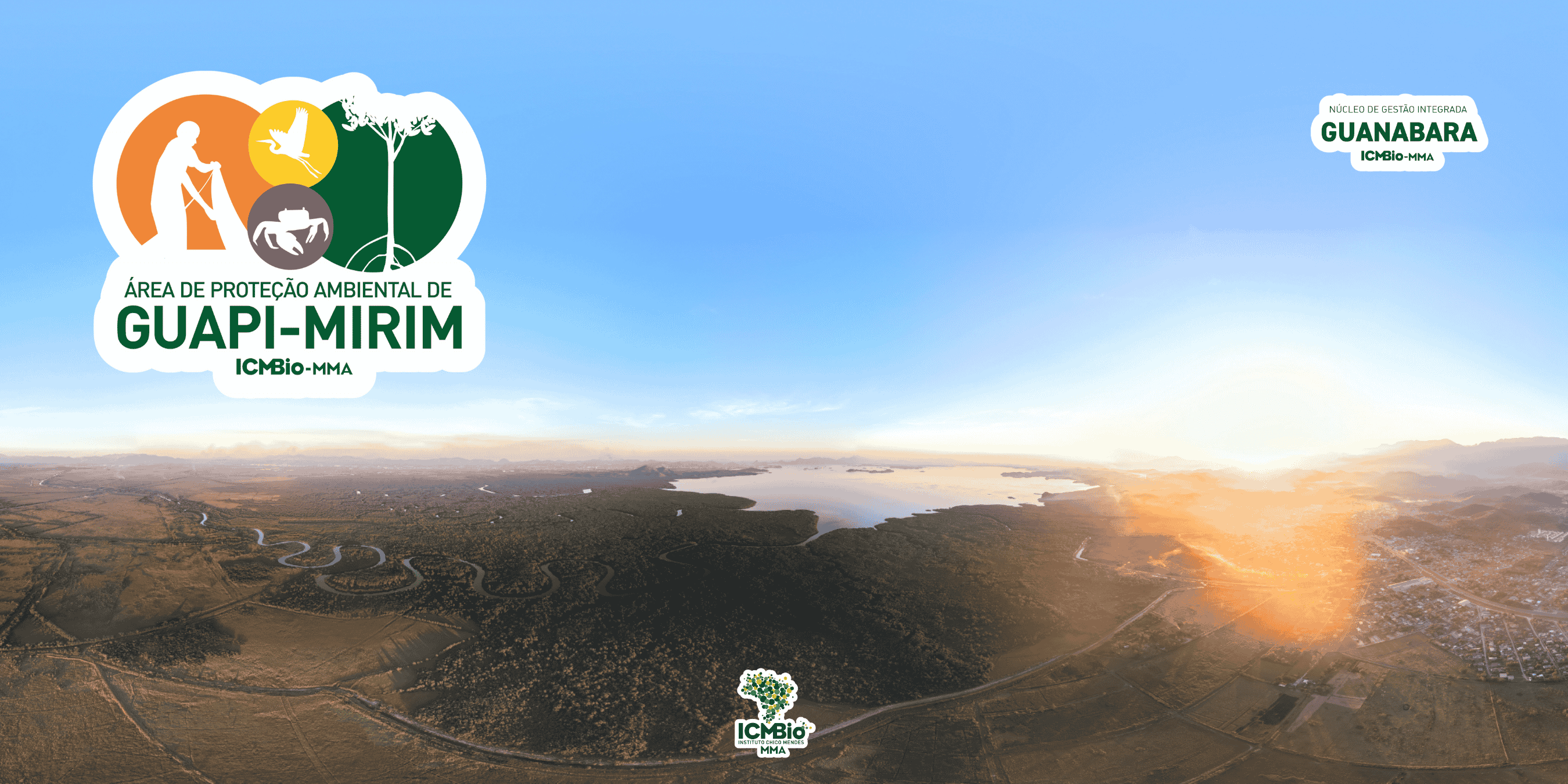 A Área de Proteção Ambiental (APA) de Guapi-Mirim é a primeira Unidade de Conservação de manguezais do Brasil, criada em 1984 para proteger os remanescentes do manguezal da Baía de Guanabara e garantir a coexistência sustentável das comunidades tradicionais que dependem dos seus recursos naturais. Localizada na porção leste da Baía de Guanabara, no estado do Rio de Janeiro, a APA abrange áreas dos municípios de Magé, Guapimirim, Itaboraí e São Gonçalo, em consonância com a Estação Ecológica (ESEC) da Guanabara, criada em 2006 para assegurar a proteção integral de uma das mais conservadas regiões de manguezais do estado. Este site oferece informações sobre a história, os atributos naturais, as atividades, o manejo e as formas de contato com a APA.