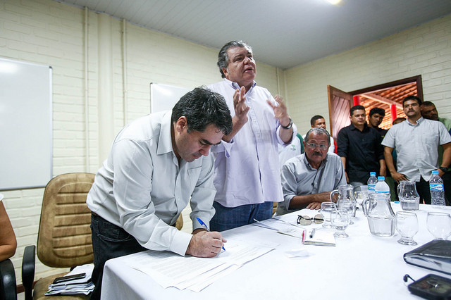 33899937134 80e4ecd48d z