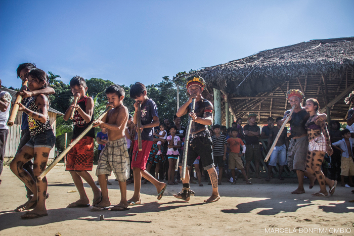 4INDIOSMarcela Bonfim26 1