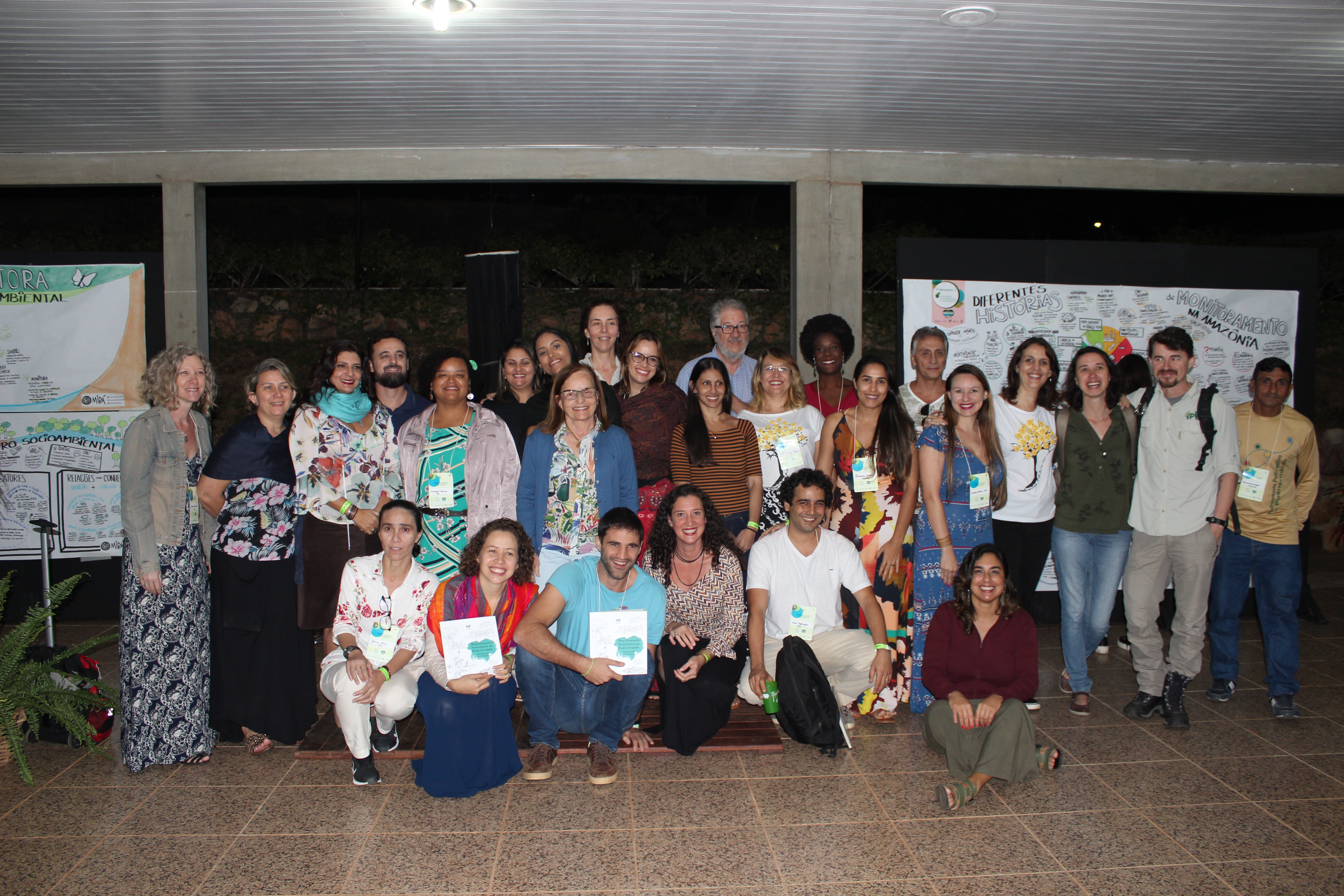 Participantes do CACC durante lançamento de livro (Foto: Gabriel Schulz