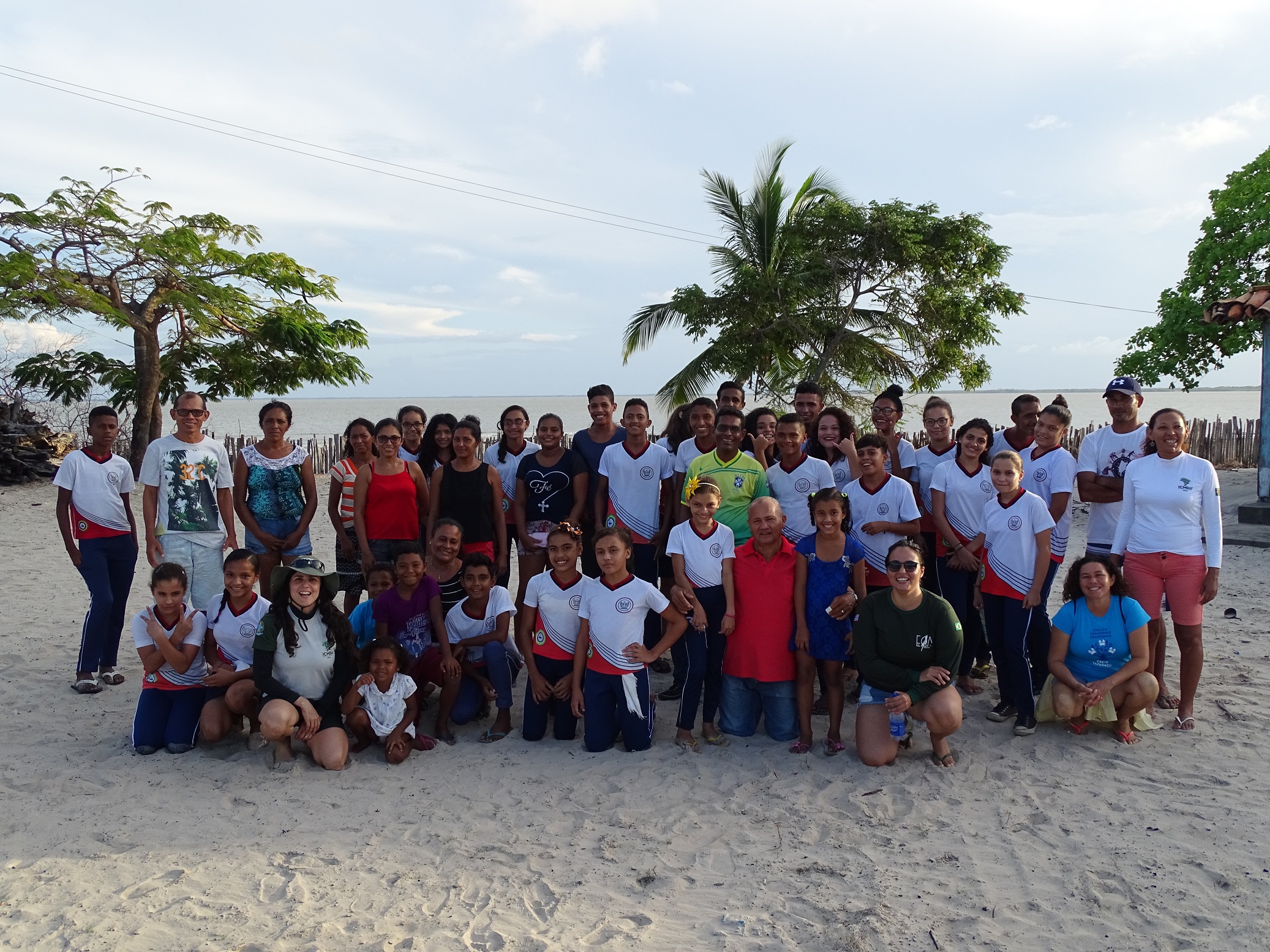 Participantes da I Oficina de Resíduos Sólidos ilha de Guajerutiuaa