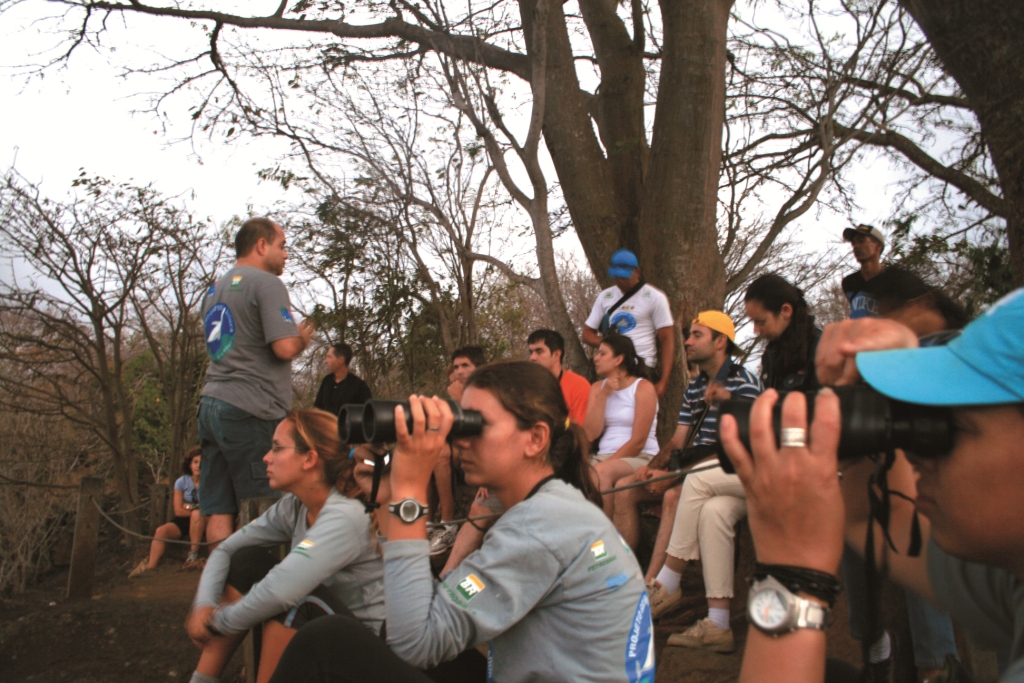 Pesquisa e Educacao Ambiental Mirante Golfinho
