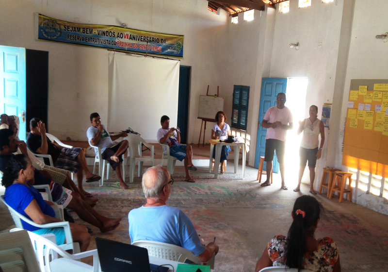 Participantes da oficina debateram questões relativas ao turismo comunitário na Resex (Foto: Acervo ICMBio)
