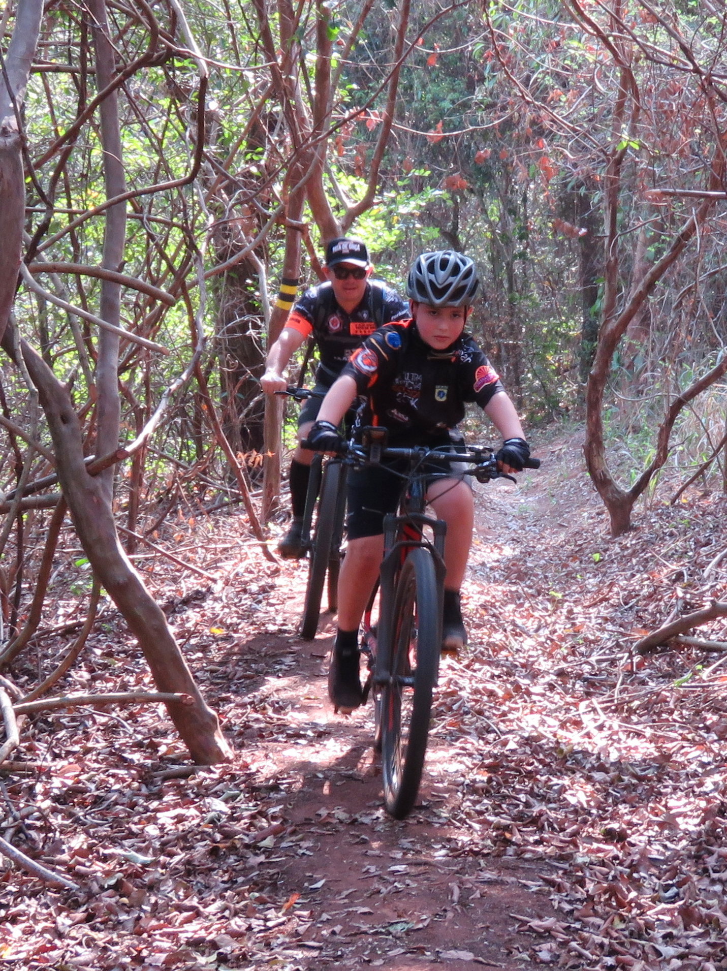 trilha de bike na Lagoa Xambrê