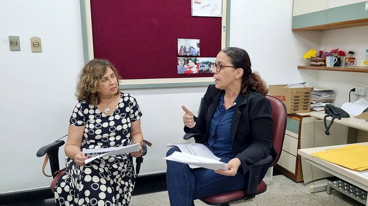 Momento da visita à Seção de Parasitologia (SAPAR/IEC)