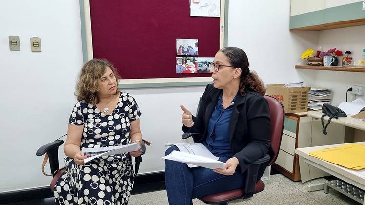 Momento da visita à Seção de Parasitologia (SAPAR/IEC)