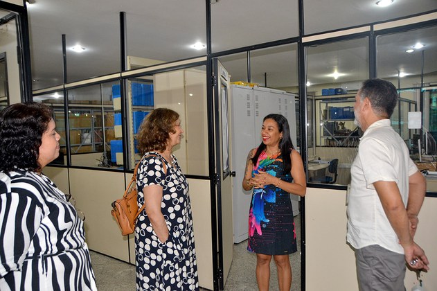 Visita à Seção de Ensino, Informação Científica e Memória (SIEIC/IEC)