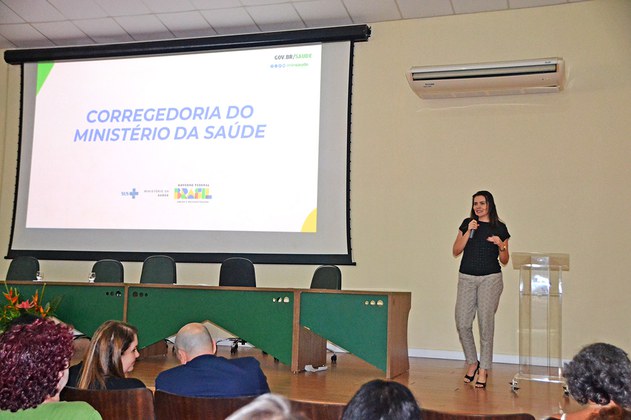 Corregedora Substituta e Coordenadora de Apuração Disciplinar da Corregedoria do Ministério da Saúde, Cleane Saraiva Tavares, ministrou a palestra: “O papel da Corregedoria na prevenção de irregularidades, na resolução consensual de conflitos e no enfrentamento ao assédio”