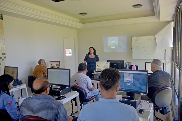 Treinamento aborda temas como temas como inventário, movimentação de bens, recebimento de materiais e legislação aplicável